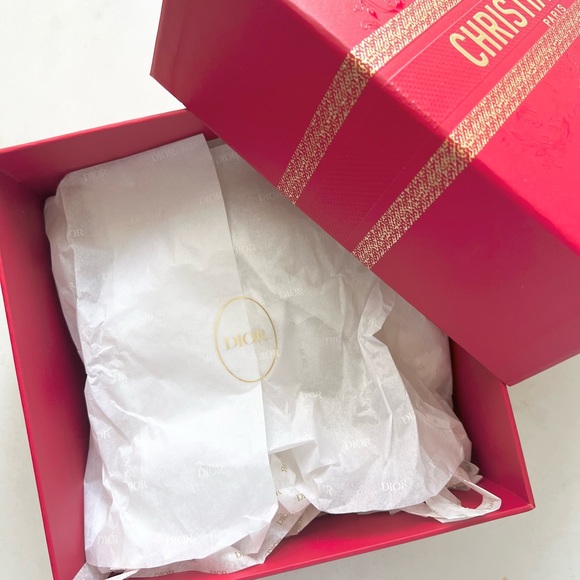 Christian Dior Red & Gold Embossed Gift Box - Picture 8 of 11